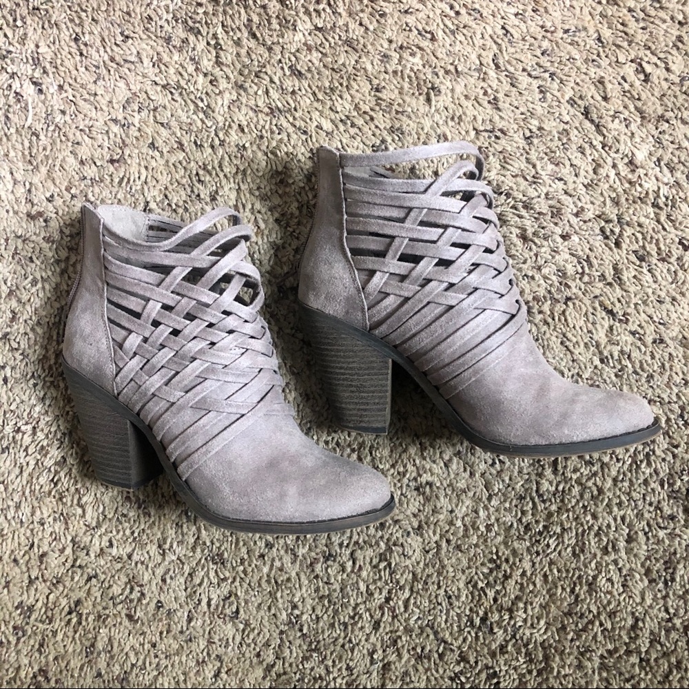 Grey heeled booties - Picture 3 of 8